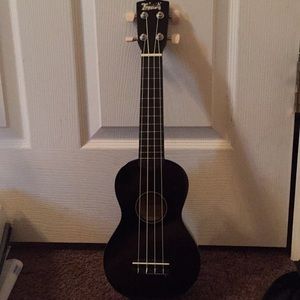 Trendy Ukulele